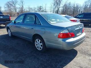 2004 Toyota Avalon XL z VIN 4T1BF28B84U389084, wystawiony jako IAAI lot #41839240 z przebiegiem 140 435 mil mil oraz . Historia ofert i sprzedaży dostępna na DreamBid. Obrazek 3.