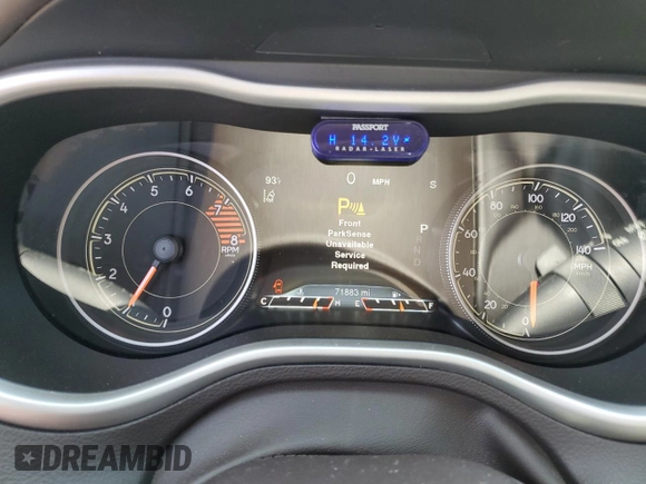 2017 Jeep Cherokee Overland с VIN 1C4PJMJS9HW574785, выставлен на аукционе Copart как лот 61426545 с пробегом 71 883 миль миль и Списание • Salvage title. История ставок и продаж доступна на DreamBid. Изображение 9.