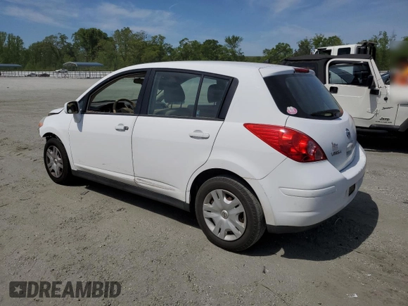 2010 Nissan Versa S z VIN 3N1BC1CP6AL447762, wystawiony jako Copart lot #53617295 z przebiegiem 165 846 mil mil oraz Szkoda całkowita • Salvage title. Historia ofert i sprzedaży dostępna na DreamBid. Obrazek 2.