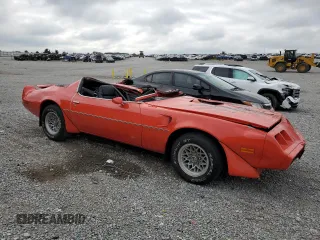 1979 Pontiac Firebird z VIN 2W87Z9N112021, wystawiony jako Copart lot #67852034 z przebiegiem Nie podano mil oraz Nie do naprawy • Non repairable. Historia ofert i sprzedaży dostępna na DreamBid. Obrazek 4.