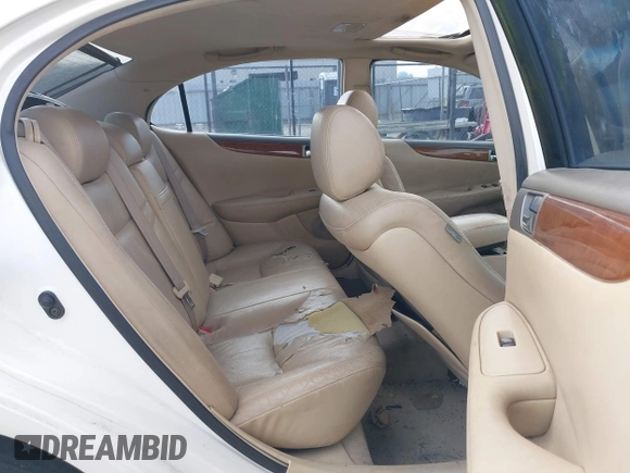 2005 Lexus ES 330 with VIN JTHBA30GX55078475, listed as a IAAI auction lot 41742679 with 212,405 mi miles. Bid and sale history available at carsss.com. Image 8.