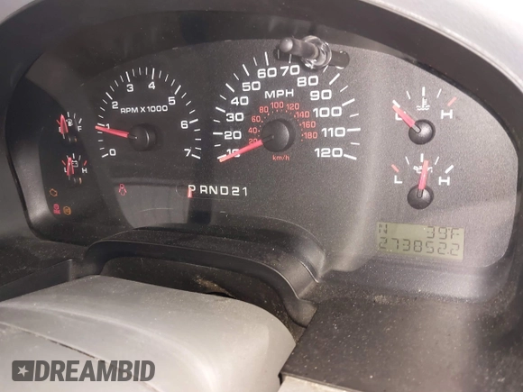 2006 Ford F-150 XL with VIN 1FTPX12V16FB81639, listed as a IAAI auction lot 41568970 with 273,852 mi miles. Bid and sale history available at carsss.com. Image 7.
