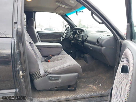 2001 Dodge Ram 1500 with VIN 3B7HC13Y61G727349, listed as a IAAI auction lot 41563067 with 160,688 mi miles. Bid and sale history available at carsss.com. Image 5.