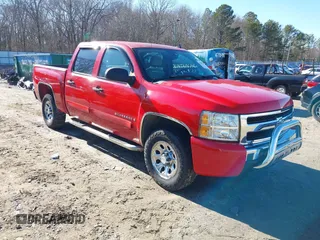 2007 Chevrolet Silverado 1500 1LT with VIN 2GCEC13C671575887, listed as a IAAI auction lot 41447510 with 195,650 mi miles and . Bid and sale history available at DreamBid. Image 1.