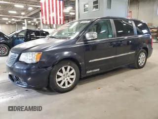 2011 Chrysler Town & Country Touring L z VIN 2A4RR8DG8BR610900, wystawiony jako Copart lot #48816755 z przebiegiem 190 539 mil mil oraz Nie do naprawy. Historia ofert i sprzedaży dostępna na DreamBid. Obrazek 1.