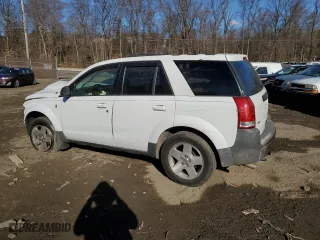 2004 Saturn VUE V6 with VIN 5GZCZ63434S807304, listed as a Copart auction lot 46278015 with 178,866 mi miles and Salvage Title. Bid and sale history available at carsss.com. Image 2.