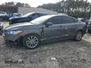 2017 Ford Fusion SE with VIN 3FA6P0HD2HR290613, listed as a Copart auction lot 45880655 with 133,583 mi miles and Clean Title. Bid and sale history available at carsss.com. Image 1.