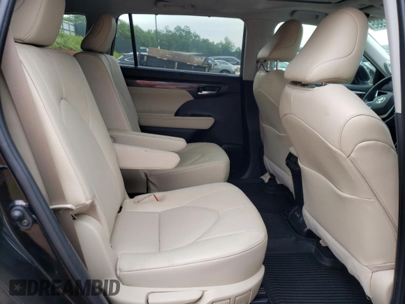 2023 Toyota Highlander L z VIN 5TDKDRAH7PS512254, wystawiony jako Copart lot #51117995 z przebiegiem 15 624 mil mil oraz Szkoda całkowita • Salvage title. Historia ofert i sprzedaży dostępna na DreamBid. Obrazek 11.