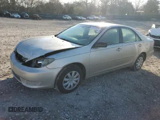 2005 Toyota Camry STD z VIN 4T1BE32K55U602270, wystawiony jako Copart lot #50497885 z przebiegiem 236 096 mil mil oraz Czysty tytuł • Clean title. Historia ofert i sprzedaży dostępna na DreamBid. Obrazek 1.