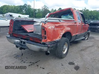 2000 Ford F-250 XL with VIN 1FTNX21F6YEE33630, listed as a IAAI auction lot 42702025 with 246,653 mi miles and . Bid and sale history available at DreamBid. Image 4.
