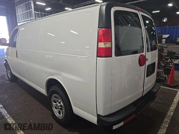 2014 Chevrolet Express Cargo with VIN 1GCSGAFX6E1154194, listed as a IAAI auction lot 42792703 with 218,055 mi miles and . Bid and sale history available at DreamBid. Image 10.