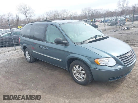 2005 Chrysler Town & Country Touring with VIN 2C4GP54LX5R202644, listed as a IAAI auction lot 41864996 with 161,645 mi miles. Bid and sale history available at carsss.com. Image 1.