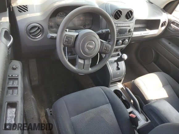 2016 Jeep Compass Sport z VIN 1C4NJCBA3GD611556, wystawiony jako Copart lot #44656665 z przebiegiem Nie podano mil oraz Szkoda całkowita • Salvage title. Historia ofert i sprzedaży dostępna na DreamBid. Obrazek 8.