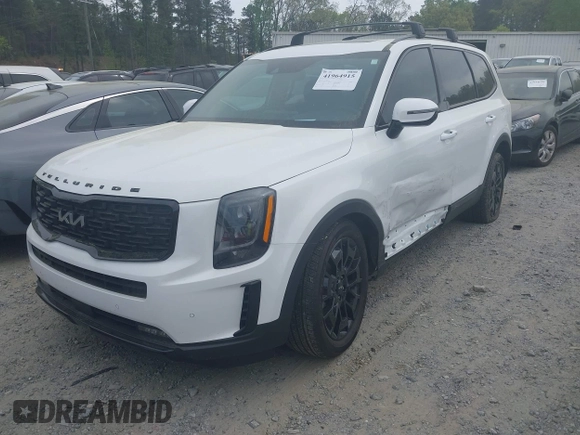 2022 Kia Telluride SX with VIN 5XYP5DHC1NG318216, listed as a IAAI auction lot 41964915 with 22,582 mi miles and . Bid and sale history available at carsss.com. Image 2.