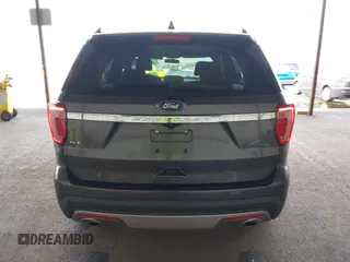 2017 Ford Explorer XLT with VIN 1FM5K7D80HGD04842, listed as a IAAI auction lot 41911091 with 90,680 mi miles and . Bid and sale history available at carsss.com. Image 17.