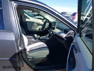 2022 Toyota RAV4 Hybrid XLE with VIN JTMRWRFV6ND165774, listed as a IAAI auction lot 41587093 with 48,578 mi miles. Bid and sale history available at carsss.com. Image 5.