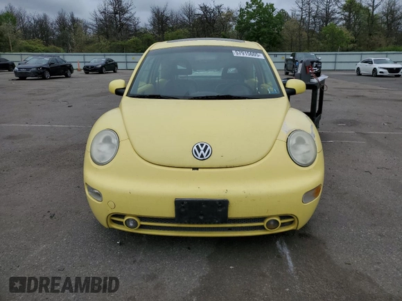 2001 Volkswagen Beetle GLX z VIN 3VWDD21C91M439090, wystawiony jako Copart lot #57915605 z przebiegiem 102 314 mil mil oraz Nie do naprawy • Non repairable. Historia ofert i sprzedaży dostępna na DreamBid. Obrazek 5.