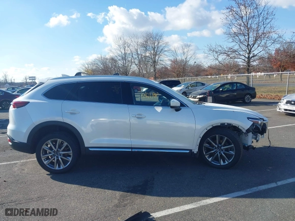 2018 Mazda CX-9 Grand Touring with VIN JM3TCBDY6J0200843, listed as a IAAI auction lot 40971233 with 94,770 mi miles. Bid and sale history available at carsss.com. Image 13.