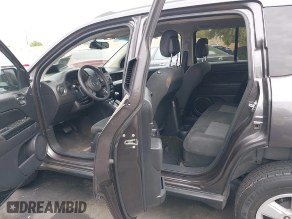 2017 Jeep Compass Sport with VIN 1C4NJCBB6HD134437, listed as a IAAI auction lot 42064834 with 118,685 mi miles and . Bid and sale history available at DreamBid. Image 8.