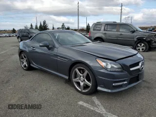 2012 Mercedes-Benz SLK 350 z VIN WDDPK5HA9CF024663, wystawiony jako Copart lot #44438745 z przebiegiem 118 331 mil mil oraz Szkoda całkowita • Salvage title. Historia ofert i sprzedaży dostępna na DreamBid. Obrazek 4.