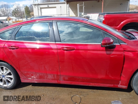 2017 Ford Fusion SE with VIN 3FA6P0HD3HR328186, listed as a IAAI auction lot 41692200 with 44,294 mi miles. Bid and sale history available at carsss.com. Image 13.