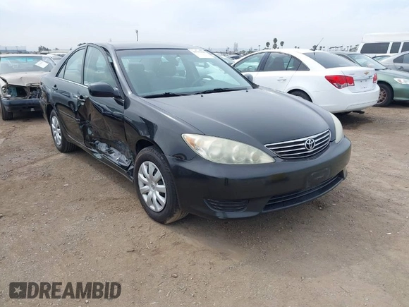 2005 Toyota Camry STD z VIN 4T1BE32K65U383111, wystawiony jako IAAI lot #41735806 z przebiegiem 115 285 mil mil oraz . Historia ofert i sprzedaży dostępna na DreamBid. Obrazek 1.