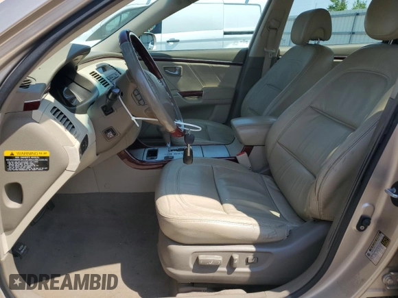 2008 Hyundai Azera Limited with VIN KMHFC46F18A282915, listed as a Copart auction lot 63642835 with 136,161 mi miles and Salvage title. Bid and sale history available at DreamBid. Image 7.