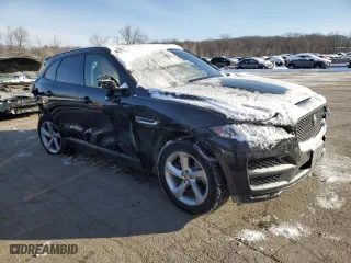 2018 Jaguar F-PACE 30t Premium with VIN SADCJ2GX8JA291369, listed as a Copart auction lot 89354235 with 31,789 mi miles and Salvage Title. Bid and sale history available at carsss.com. Image 4.