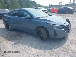 2024 Nissan Sentra SV z VIN 3N1AB8CVXRY265017, wystawiony jako IAAI lot #42403061 z przebiegiem Nie podano mil oraz . Historia ofert i sprzedaży dostępna na DreamBid. Obrazek 1.