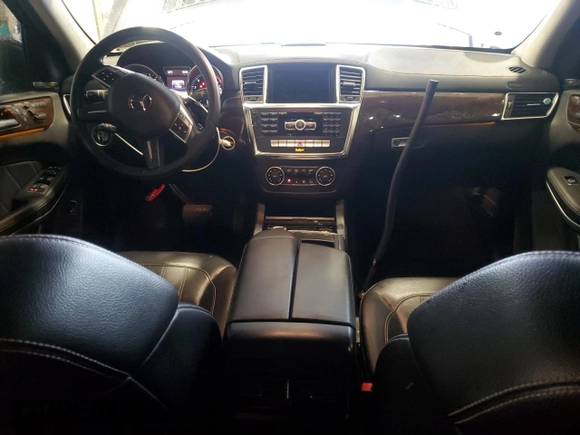 2014 Mercedes-Benz GL 450 with VIN 4JGDF7CE9EA275640, listed as a Copart auction lot 58051745 with 116,584 mi miles and Clean title. Bid and sale history available at DreamBid. Image 8.