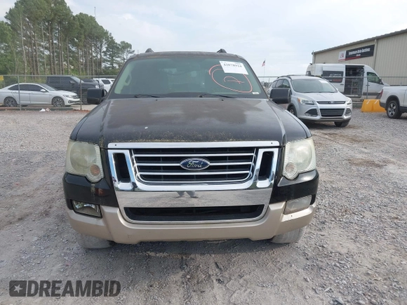 2007 Ford Explorer Eddie Bauer z VIN 1FMEU64E67UA69096, wystawiony jako IAAI lot #42078924 z przebiegiem 220 319 mil mil oraz . Historia ofert i sprzedaży dostępna na DreamBid. Obrazek 6.