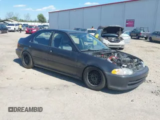 1992 Honda Civic DX z VIN 1HGEG8542NL032175, wystawiony jako IAAI lot #41852754 z przebiegiem 279 877 mil mil oraz . Historia ofert i sprzedaży dostępna na DreamBid. Obrazek 1.