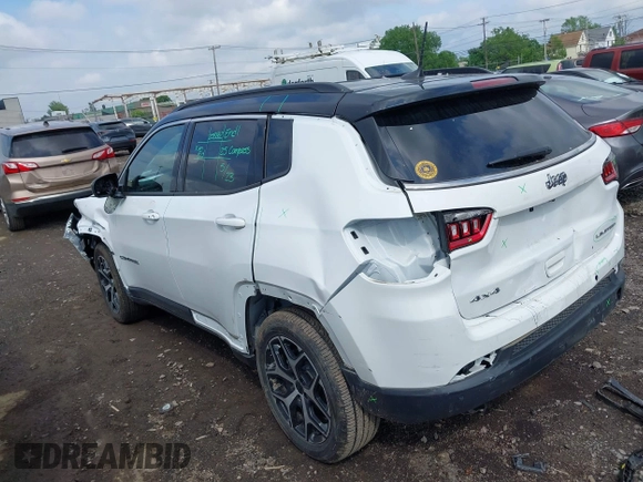 2025 Jeep Compass Limited with VIN 3C4NJDCN0ST502532, listed as a IAAI auction lot 42438283 with 2,709 mi miles and . Bid and sale history available at DreamBid. Image 3.