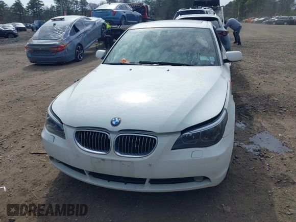 2007 BMW 5 Series 530xi with VIN WBANF73537CU26484, listed as a IAAI auction lot 42060808 with 164,727 mi miles and . Bid and sale history available at carsss.com. Image 6.