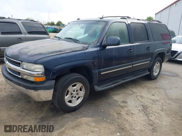 2004 Chevrolet Suburban LT with VIN 1GNEC16ZX4J331121, listed as a IAAI auction lot 41929290 with 293,849 mi miles. Bid and sale history available at carsss.com. Image 2.
