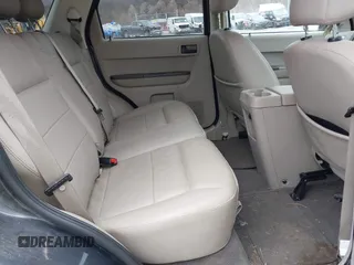 2008 Ford Escape XLT with VIN 1FMCU93138KE30644, listed as a IAAI auction lot 41881704 with 120,402 mi miles. Bid and sale history available at carsss.com. Image 8.