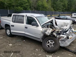 2000 Dodge Dakota Sport with VIN 1B7GG2AN5YS757640, listed as a Copart auction lot 88052445 with 0 mi miles and Non Repairable. Bid and sale history available at carsss.com. Image 4.