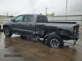2017 Toyota Tacoma SR5 z VIN 3TMDZ5BN1HM030372, wystawiony jako Copart lot #54547985 z przebiegiem 67 663 mil mil oraz Szkoda całkowita • Salvage title. Historia ofert i sprzedaży dostępna na DreamBid. Obrazek 2.