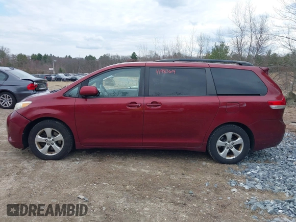 2011 Toyota Sienna LE AAS with VIN 5TDKK3DC3BS034894, listed as a IAAI auction lot 41983614 with 217,308 mi miles. Bid and sale history available at carsss.com. Image 15.