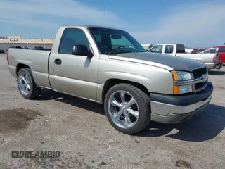 2004 Chevrolet Silverado 1500 Work Truck with VIN 1GCEC14X54Z233870, listed as a IAAI auction lot 42114163 with 236,226 mi miles. Bid and sale history available at carsss.com. Image 1.