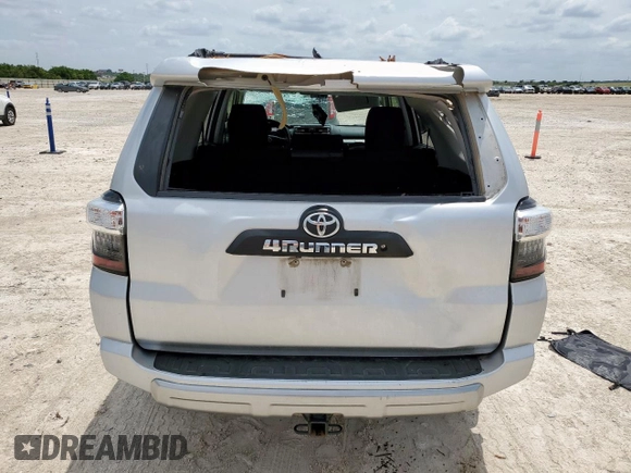2020 Toyota 4Runner SR5 with VIN JTEBU5JR2L5778598, listed as a Copart auction lot 59329825 with 104,178 mi miles and Salvage title. Bid and sale history available at DreamBid. Image 6.