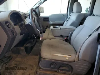 2005 Ford F-150 STX z VIN 1FTRX14WX5FB39323, wystawiony jako Copart lot #59340055 z przebiegiem 250 833 mil mil oraz Czysty tytuł • Clean title. Historia ofert i sprzedaży dostępna na DreamBid. Obrazek 7.