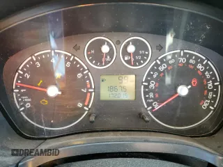 2010 Ford Transit Connect XL с VIN NM0LS7AN4AT019593, выставлен на аукционе Copart как лот 61385355 с пробегом 172 015 миль миль и Списание • Salvage title. История ставок и продаж доступна на DreamBid. Изображение 9.