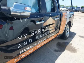 2022 Ram 1500 Big Horn z VIN 1C6RREBT9NN464360, wystawiony jako IAAI lot #42172422 z przebiegiem 29 450 mil mil oraz . Historia ofert i sprzedaży dostępna na DreamBid. Obrazek 6.