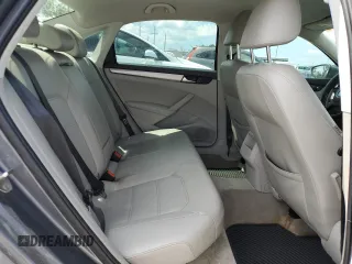 2015 Volkswagen Passat S with VIN 1VWAS7A31FC116893, listed as a Copart auction lot 51639775 with 15,500 mi miles and Clean title. Bid and sale history available at DreamBid. Image 10.