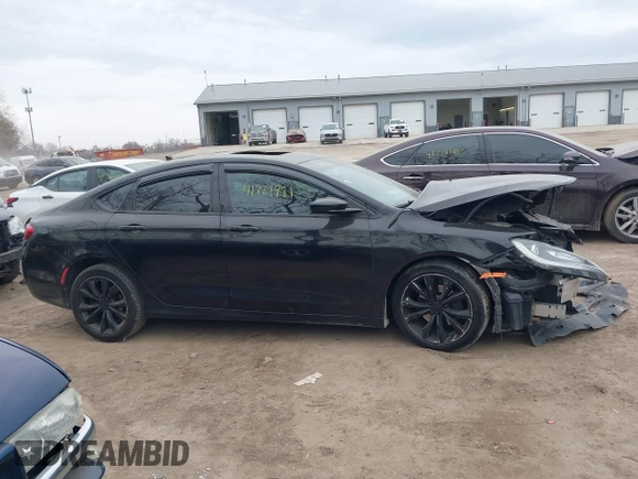 2015 Chrysler 200 S with VIN 1C3CCCBB7FN729956, listed as a IAAI auction lot 41721981 with 149,521 mi miles. Bid and sale history available at carsss.com. Image 13.