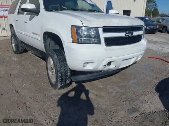 2007 Chevrolet Suburban LT with VIN 1GNFK16377J212272, listed as a IAAI auction lot 41619677 with 161,545 mi miles. Bid and sale history available at carsss.com. Image 6.