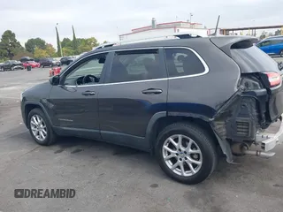 2017 Jeep Cherokee Latitude z VIN 1C4PJLCB6HW668128, wystawiony jako IAAI lot #42825498 z przebiegiem 110 951 mil mil oraz . Historia ofert i sprzedaży dostępna na DreamBid. Obrazek 15.