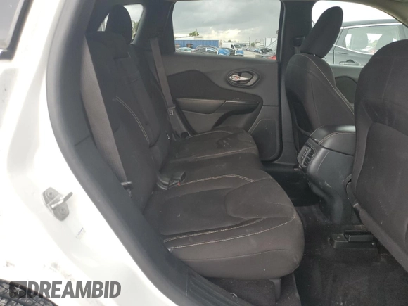 2016 Jeep Cherokee Latitude with VIN 1C4PJLCS9GW137505, listed as a Copart auction lot 62569105 with 135,101 mi miles and Clean title. Bid and sale history available at DreamBid. Image 10.