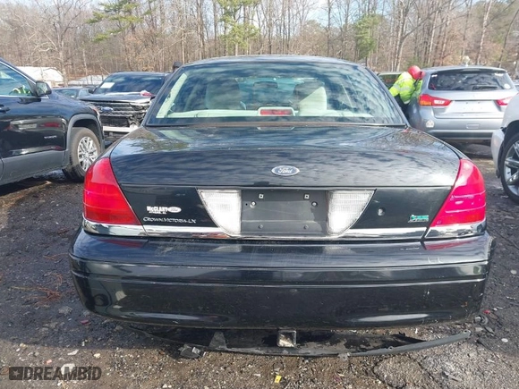 2011 Ford Crown Victoria LX with VIN 2FABP7EV0BX136432, listed as a IAAI auction lot 41294389 with NaN miles. Bid and sale history available at carsss.com. Image 16.